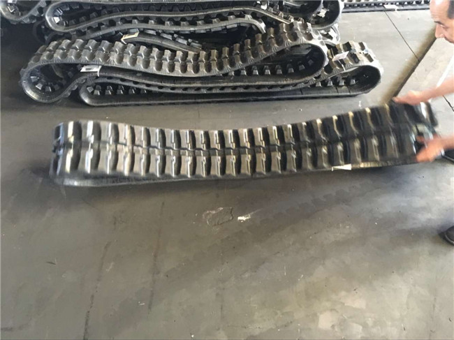 Low Noise Excavator Rubber Tracks Less Vibration Extreme Durability