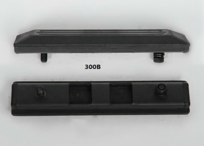 300mm Length Bolt On Rubber Track Pads For Kubota / Yanmar Excavator