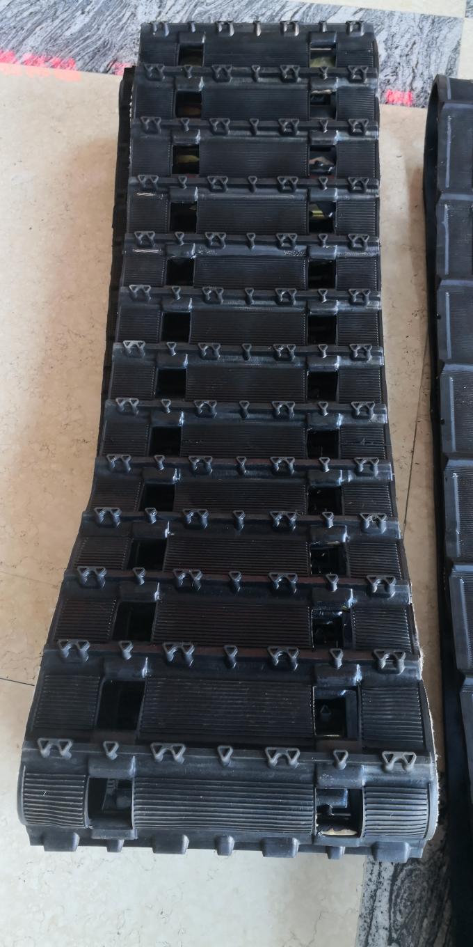 64mm Pitch Continuous Rubber Track 27 Link Snowmobile Rubber Track