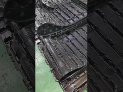 104.92kg Black Snowmobile Rubber Track 320*72*43mm For Rubber Track System