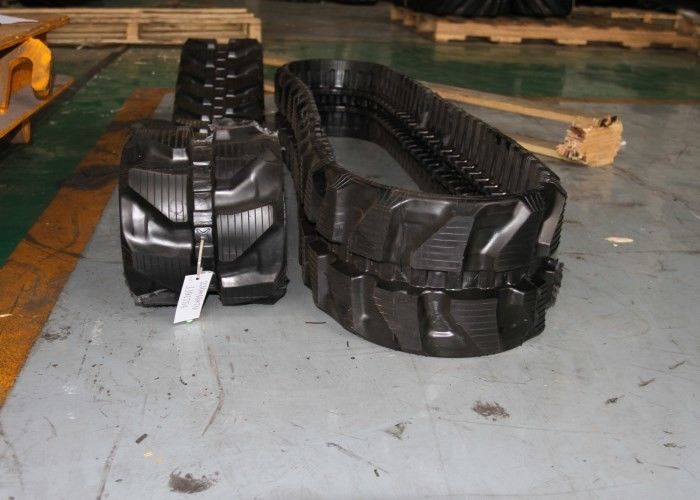230 * 48 * 68mm Small Rubber Tracks For Mini Excavators / Skid Steer Loaders