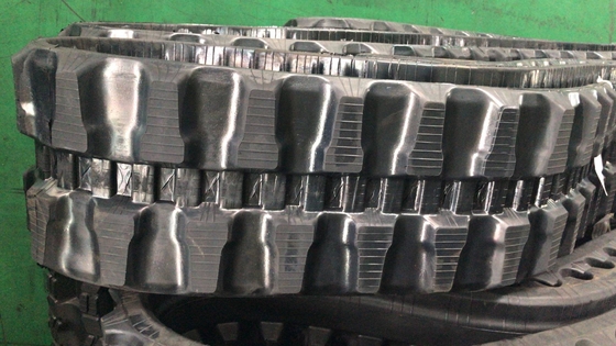 300 X 52.5 X 82W Excavator Rubber Tracks For Excavator Construction Machinery