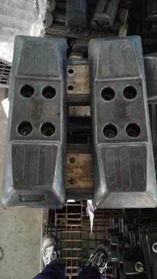 500mm Wide 171 Pitch Chain On Black Excavator Rubber And Steel Rubber Pads