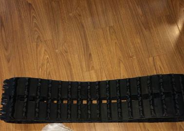 220mm Width Rubber Snow Tracks , Low Noise Snowmobile Track Replacement
