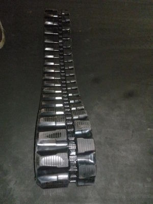 300x55.5x82 Off-Set VIO30.5 Excavator Spare Parts Rubber Tracks