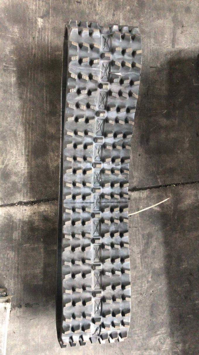 27 Link 200mm Width Rubber Snow Tracks 72mm Pitch